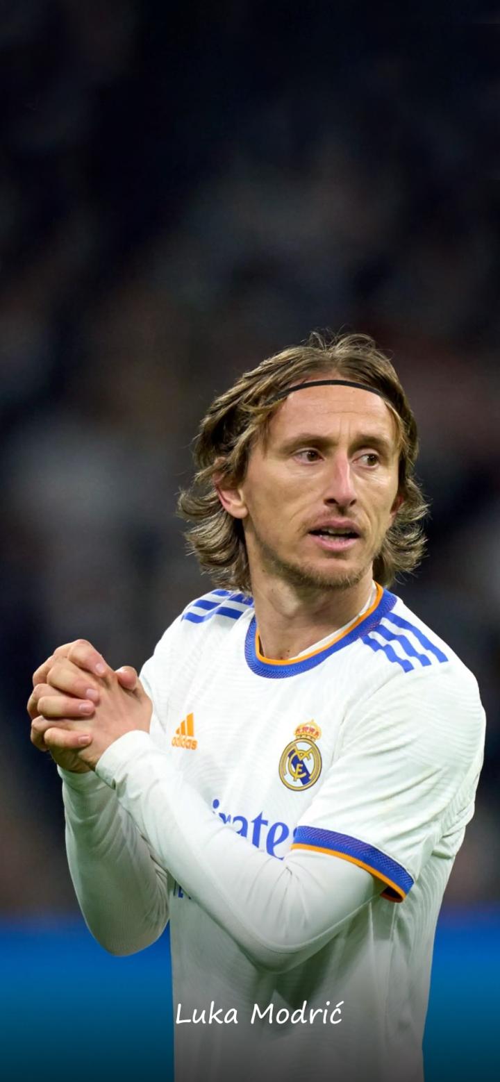 足球西甲双雄同日失分，冠军悬念再次被点燃